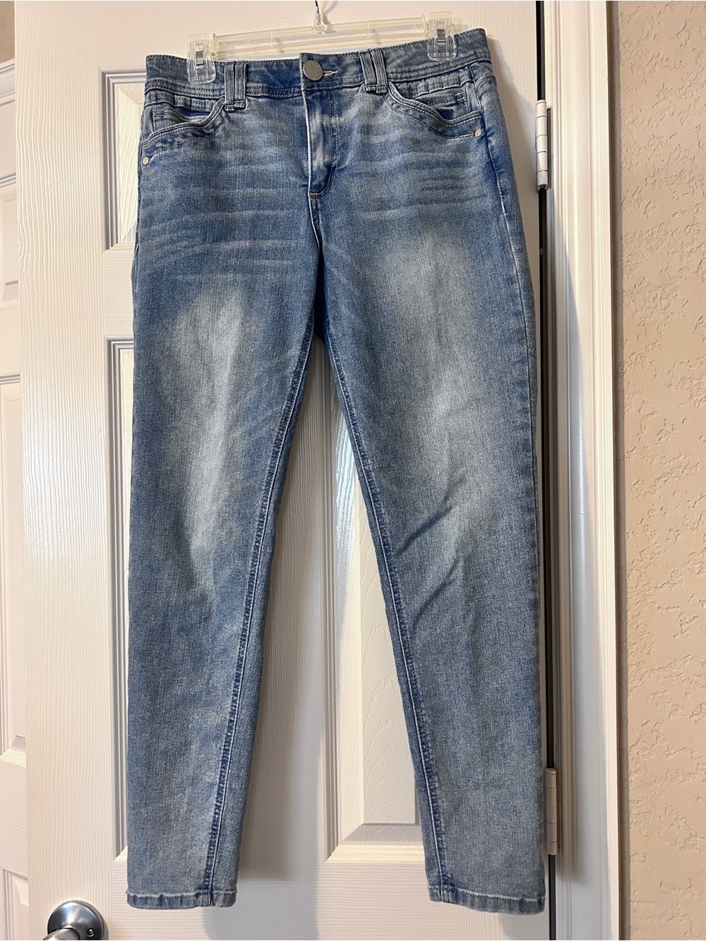 Women’s Democracy Light Wash Women's Slim Jeans